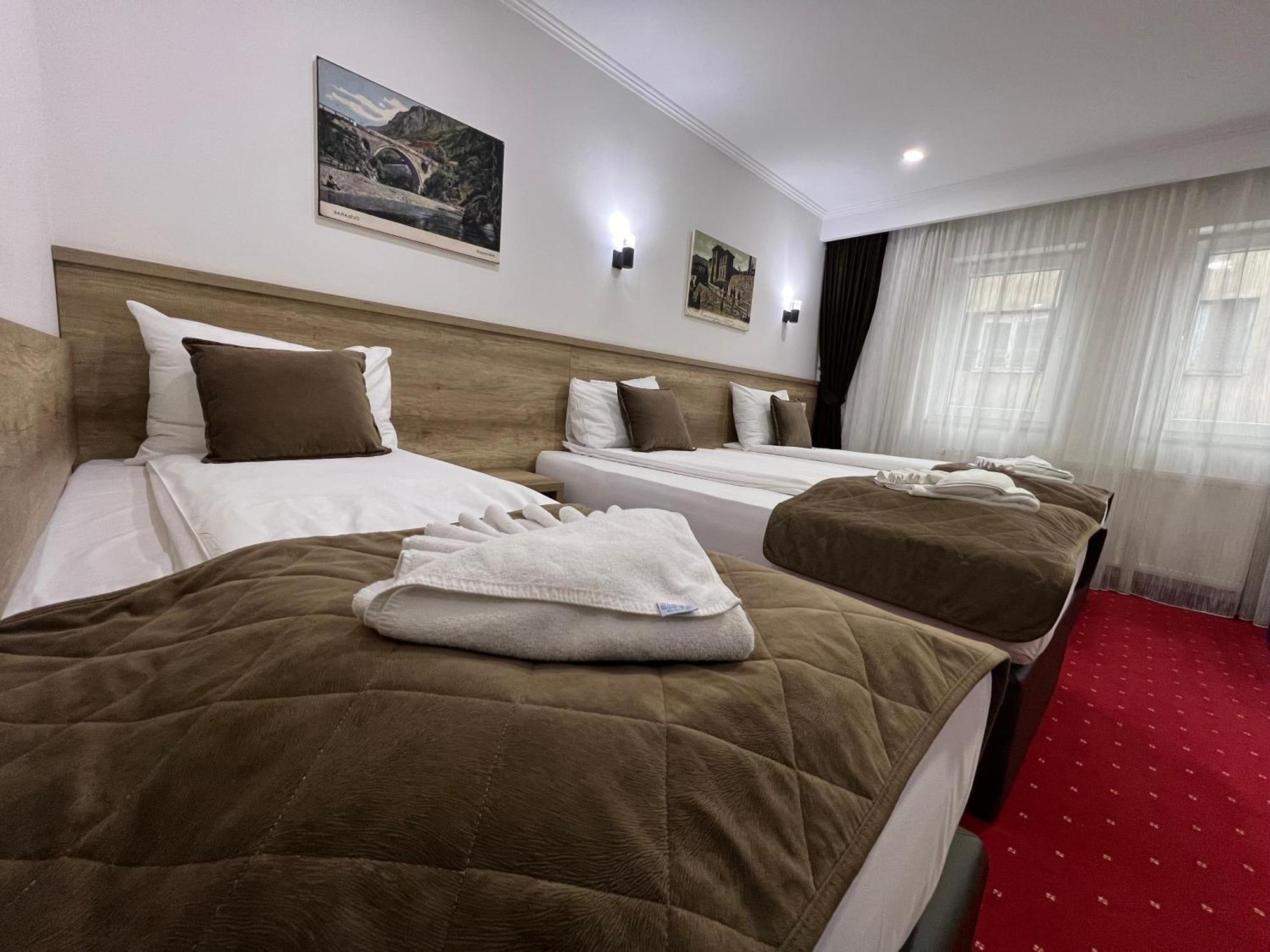 Hotel Nacional Free Parking Szarajevó Kültér fotó